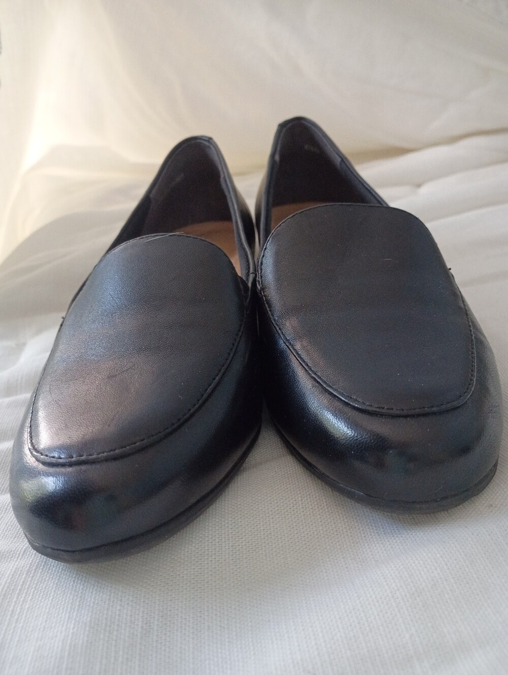 Trotters Monarch Loafer View 2